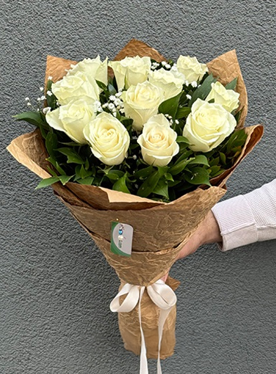 18 Gülümse Sevgilim 11 Beyaz Gül