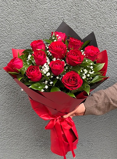 29 Aşkların En Güzeli 11 Kırmızı Gül